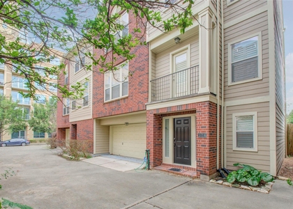 1016 Rochow Street - Photo 1