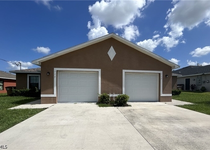 717 Se 7th Street - Photo 1