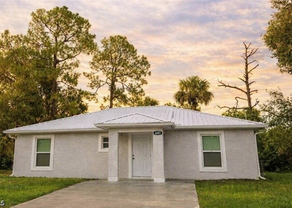 6054 N Moss Circle - Photo 1