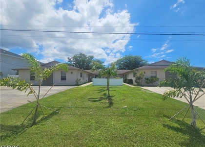 120 Sw Trafalgar Parkway - Photo 1