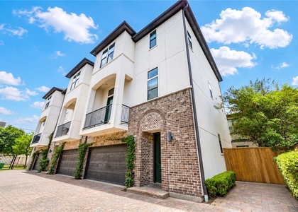 5826 Darling Street - Photo 1
