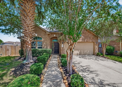 6018 Le Moyne Pass Lane - Photo 1