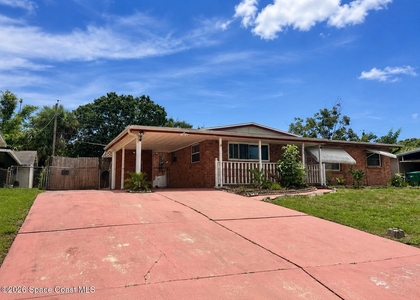 1425 Holland Street - Photo 1
