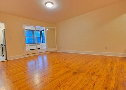East 24 Street - Photo 1