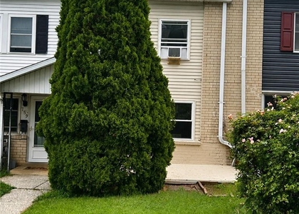 757 Mohawk Street - Photo 1