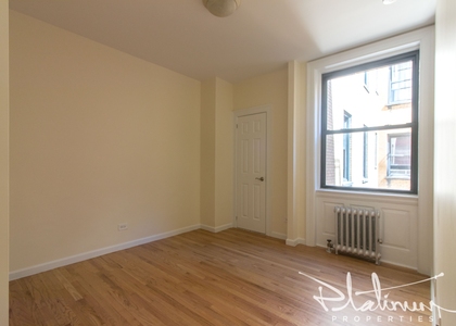 Midtown West - West 45th - Photo 1