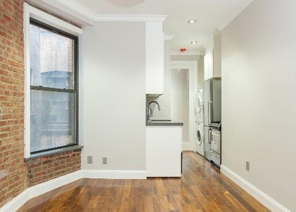 16 East 116th Street - Photo 1