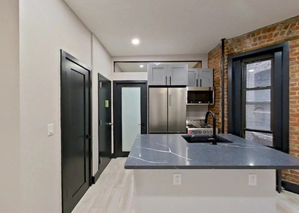 2154 2nd Avenue - Photo 1