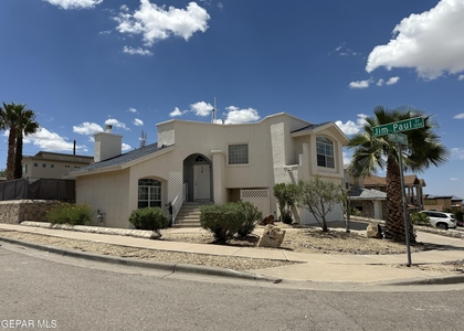 1340 James Cravens Court - Photo 1