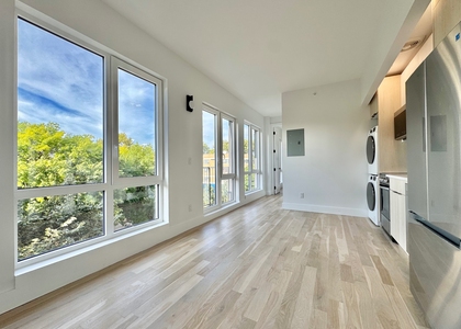 193 Graham Ave - Photo 1