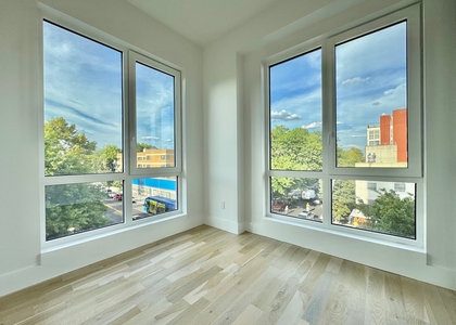 193 Graham Ave - Photo 1