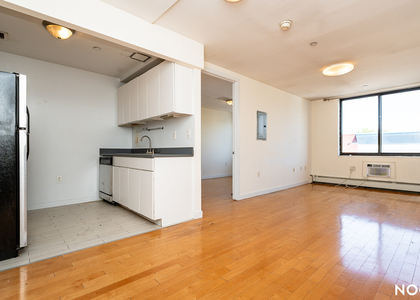 924 Metropolitan Ave - Photo 1