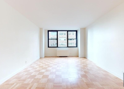 East 49th Street - Photo 1