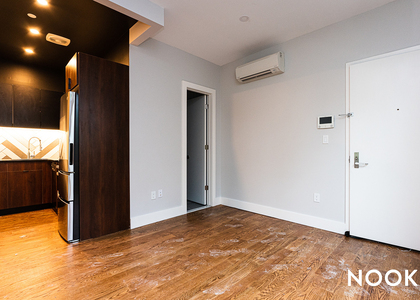 1354 Jefferson Ave - Photo 1