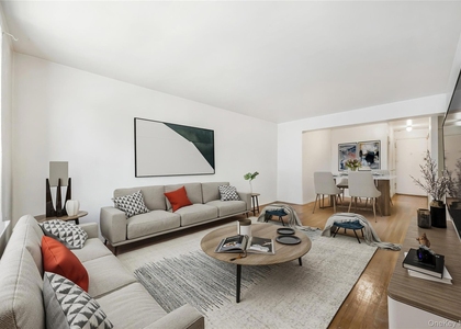 East 14th Street - Photo 1
