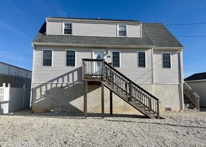 24 Richard Drive - Photo 1