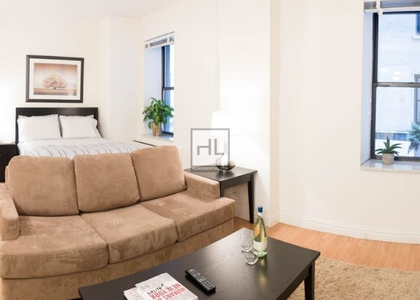 West 34th Street - Photo 1