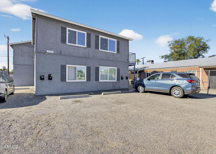 1110 N 10th Street - Photo 1