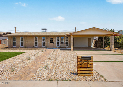 33 S Pueblo Street - Photo 1
