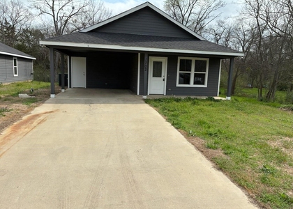 1702 Clark Street - Photo 1