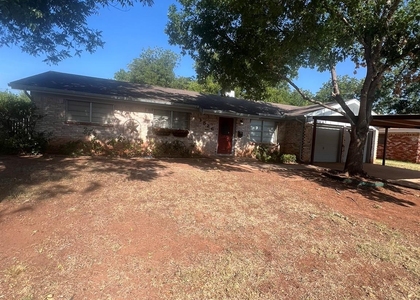 1526 Rosewood Drive - Photo 1