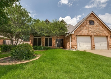 562 Mercer Street - Photo 1