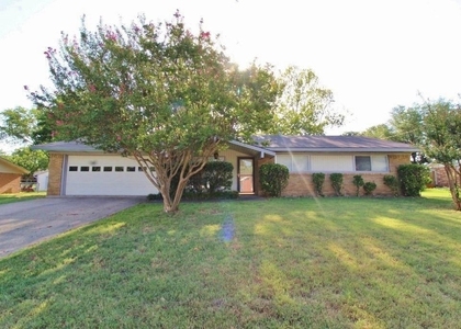 1420 Hillside Drive - Photo 1