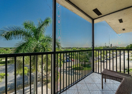 5570 Nw 44th Street - Photo 1