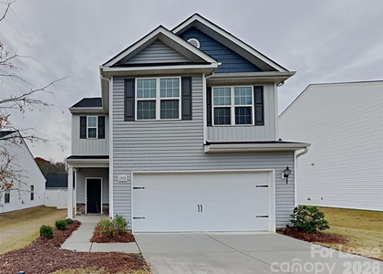 1372 Waylon Avenue - Photo 1