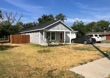 504 Thomas Street - Photo 1