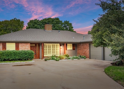 8921 Crosswind Drive - Photo 1