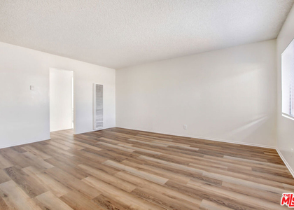 14108 Doty Avenue - Photo 1