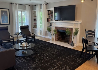 1113 S Doheny Drive - Photo 1