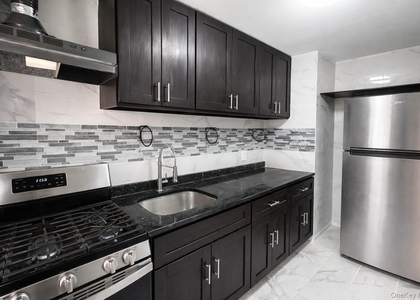 141-20 77 Road - Photo 1