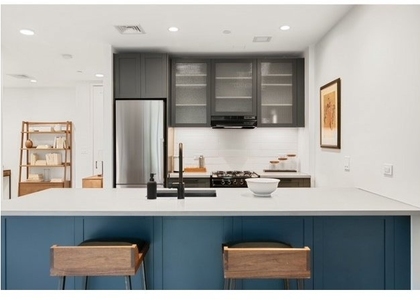 860 Lorimer Street - Photo 1