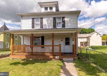 405 Porter Avenue - Photo 1