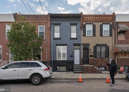 2010 S Chadwick Street - Photo 1