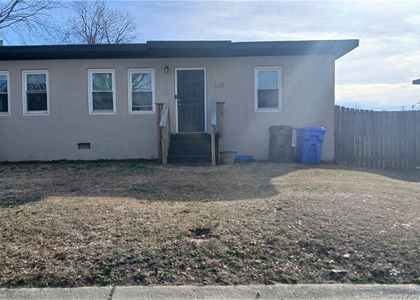 3247 Chandler Street - Photo 1