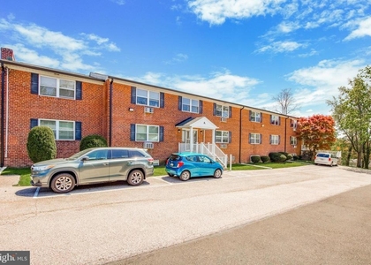 500 Manor House Lane - Photo 1