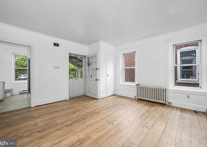 23 E 2nd Street - Photo 1