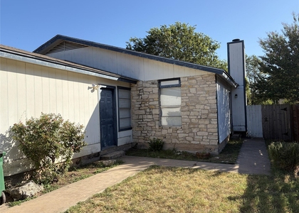 8710 Piney Point Dr - Photo 1