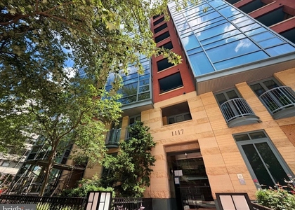 1117 10th Street Nw - Photo 1