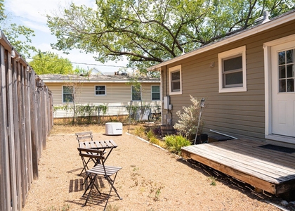 5510 Avenue G - Photo 1