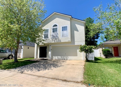 6842 Playpark Trail W - Photo 1
