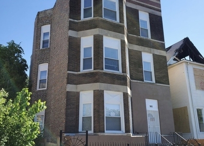 943 W 59th Street - Photo 1