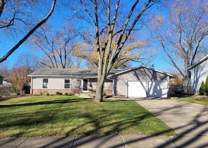 364 N Everett Drive - Photo 1