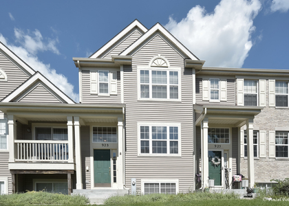 923 Emerald Drive - Photo 1