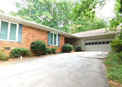 626 Indian Hills Parkway - Photo 1