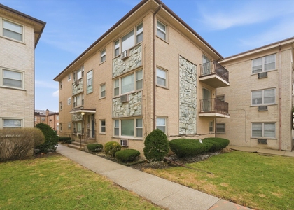 7709 W Marwood Avenue - Photo 1