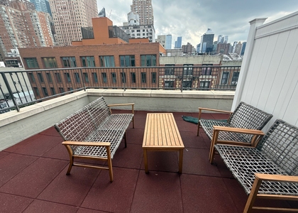 365 West 52nd Street - Photo 1